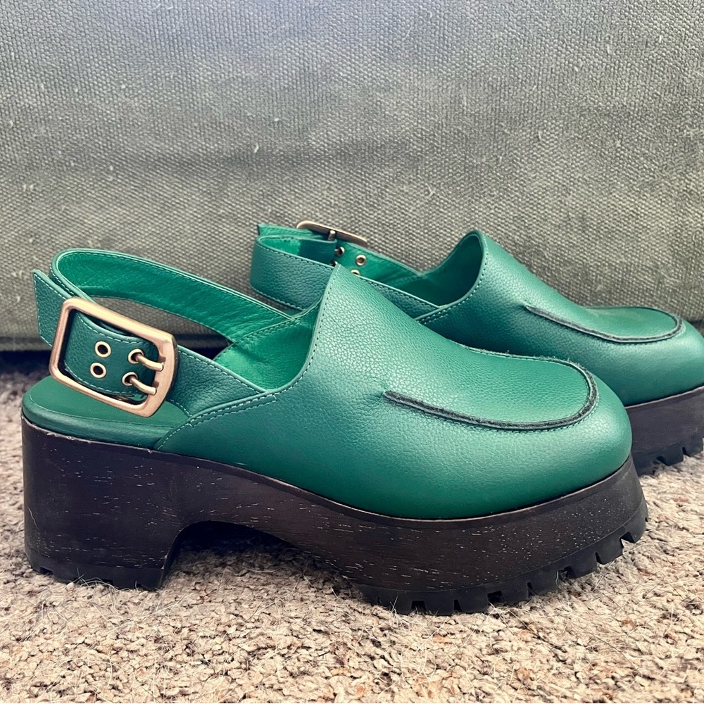 Charlotte Stone Carlos Clog - Picture 3 of 4